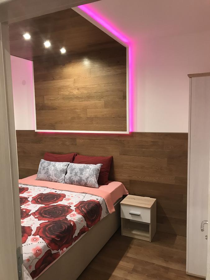 Aco Apartment 特雷比涅 外观 照片